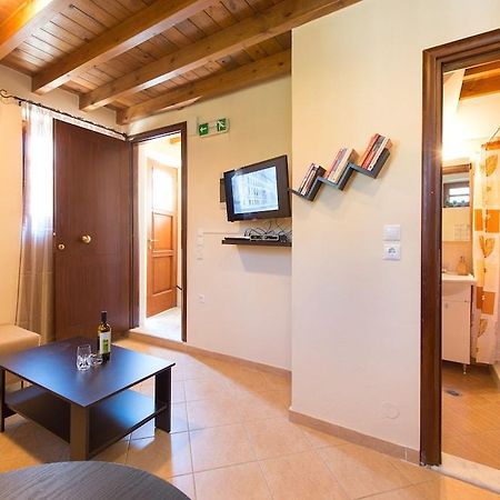 3 Charites Old Town Apartamento Rhodes City Exterior foto