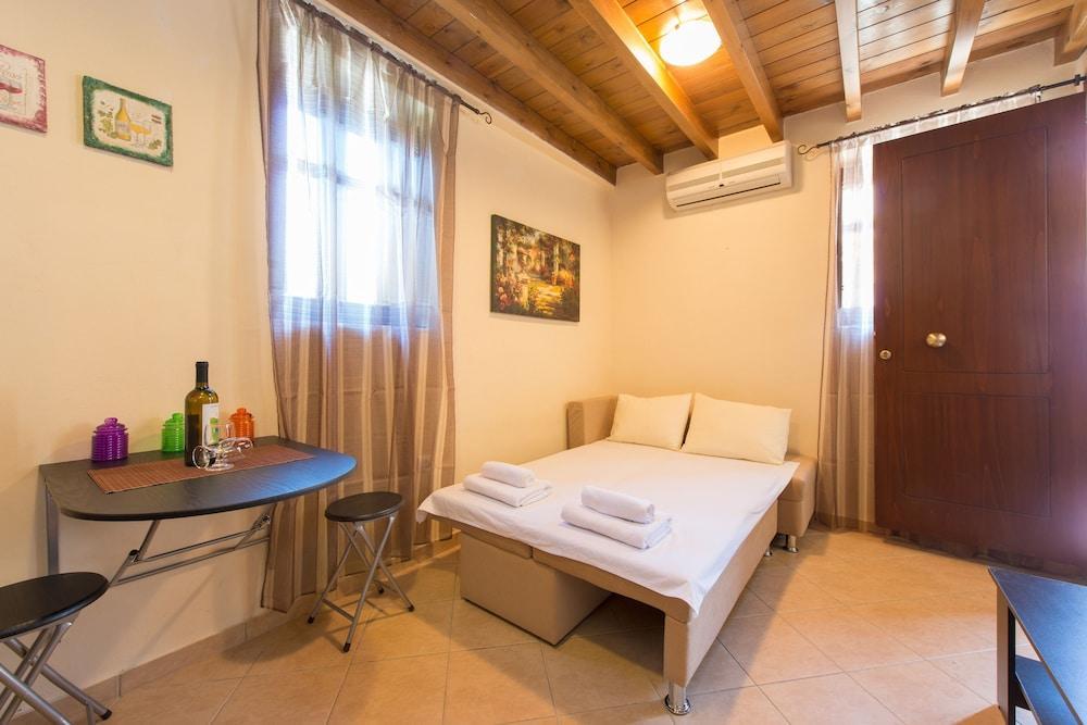 3 Charites Old Town Apartamento Rhodes City Exterior foto